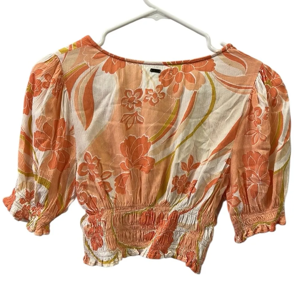 Oneill Viscose Coral Floral Print Smocked V Neck Puff Sleeve Crop Top Medium - Image 3