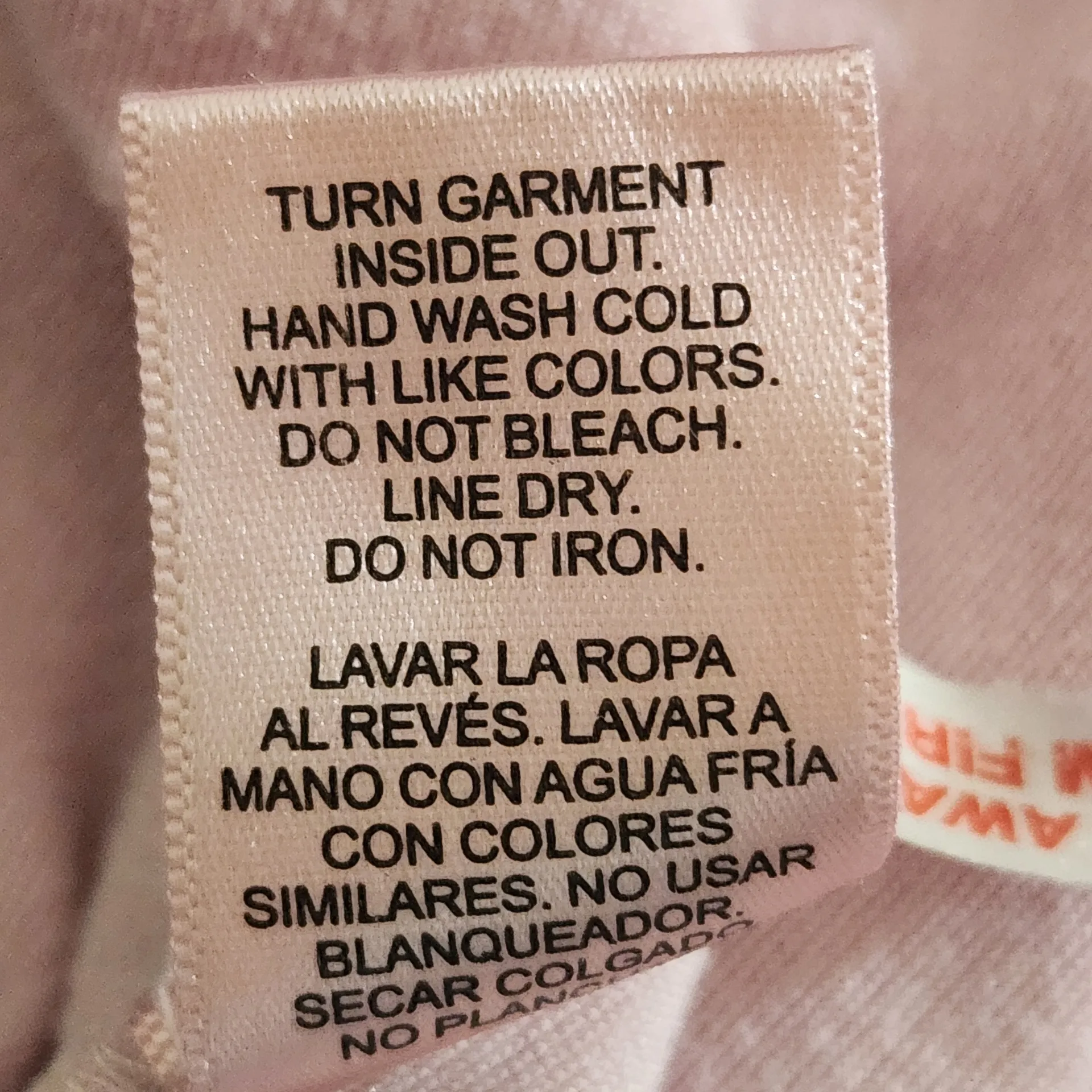 Juicy Couture Pink Velour Lounge Shorts with Juicy Embellishment Size Small - Image 8