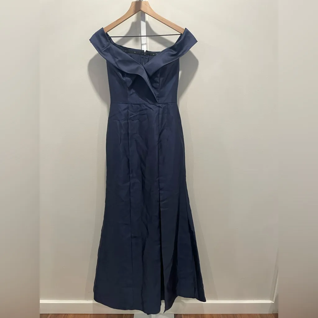 Alfred Sung Off-The-Shoulder Cuff Trumpet Gown With Front Slit Size 0 - Image 3