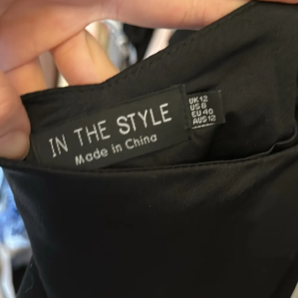 Asos  satin cut out volume sleeve skater dress in black size 8 EUC - Image 8