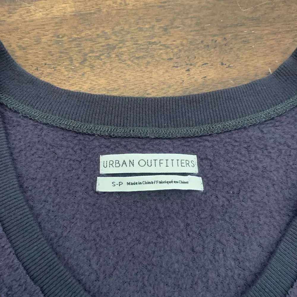 Urban Outfitters Top Women’s Small Charcoal Grey Comfy‎ Oversized - Image 2