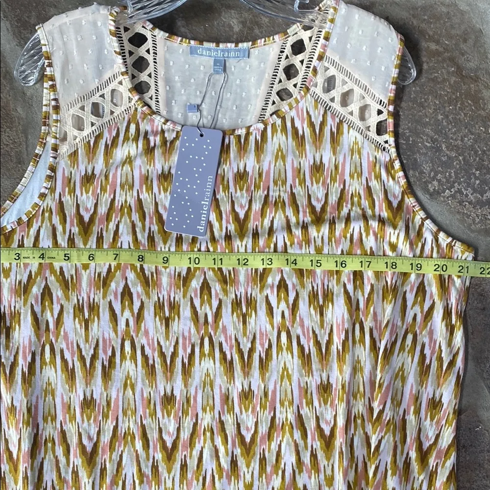 Daniel Rainn XL Mustard Yellow Lace crochet Neckline sleeveless layering tank - Image 5