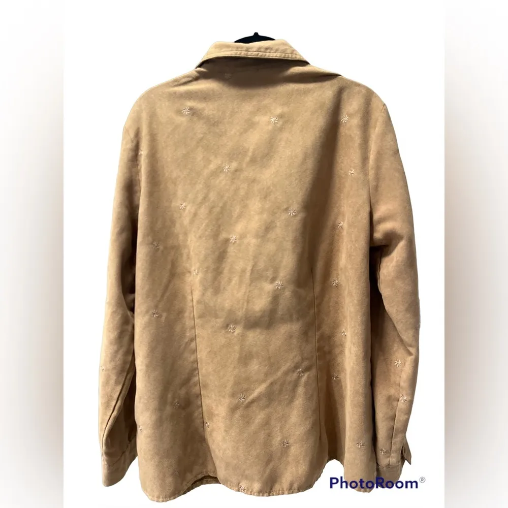 Laura Scott Button Down Size Large - Image 2