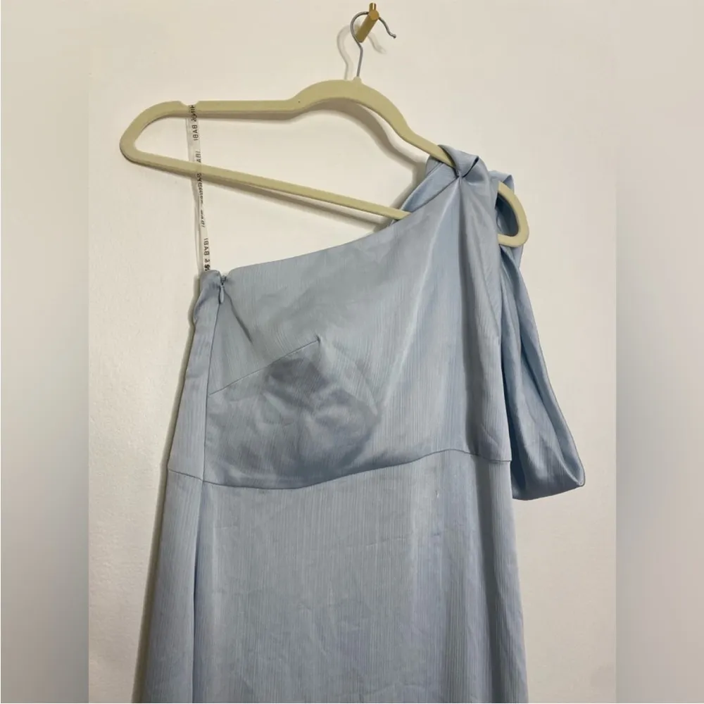 Sachin & Babi Chelsea Gown In Ice Blue Size 12 - Image 5