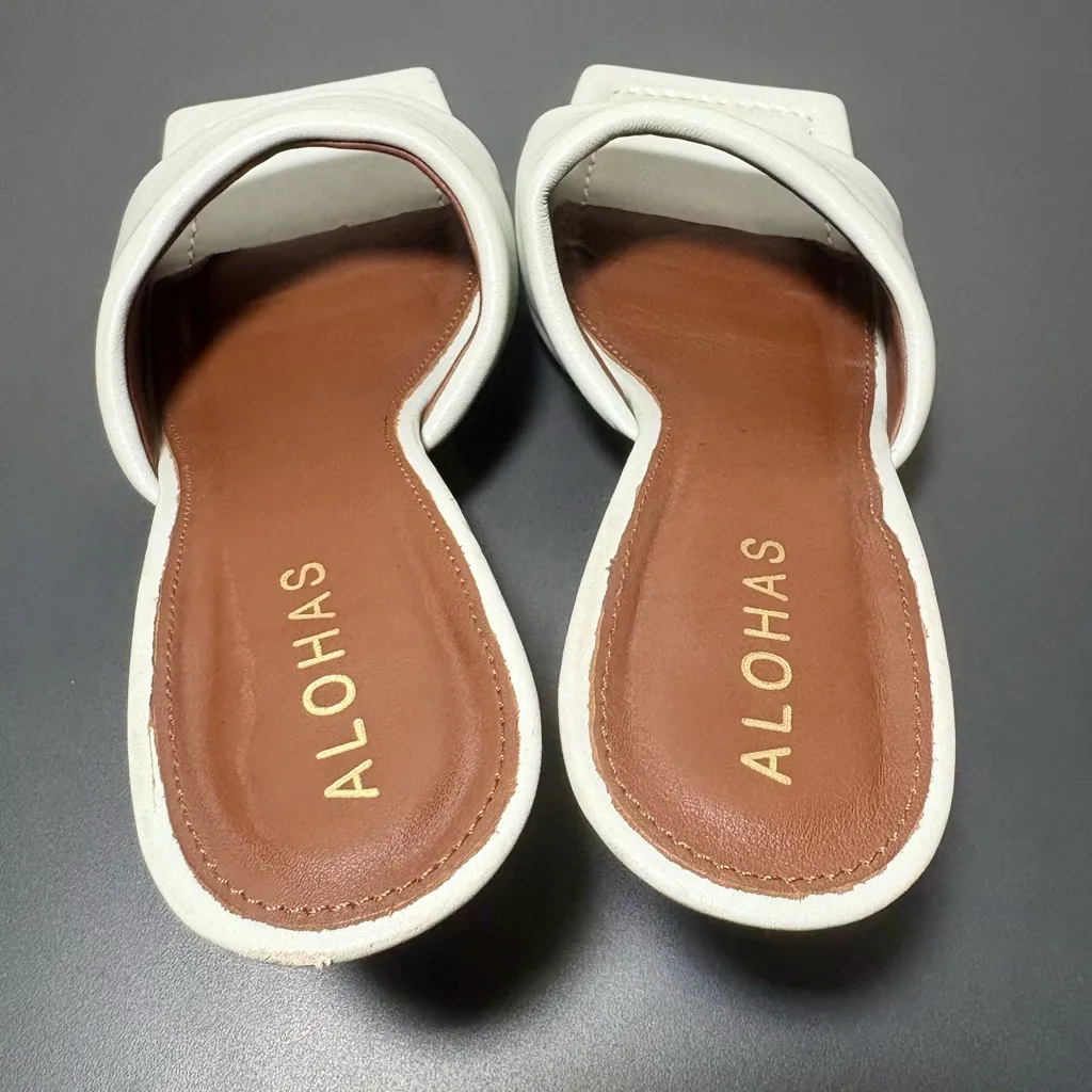 ALOHAS Off White Leather Puffy Mules - Image 4