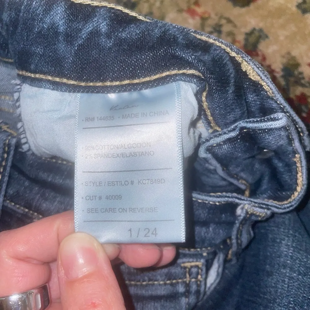 KanCan Distressed Flare Wide Leg Jeans - Image 7