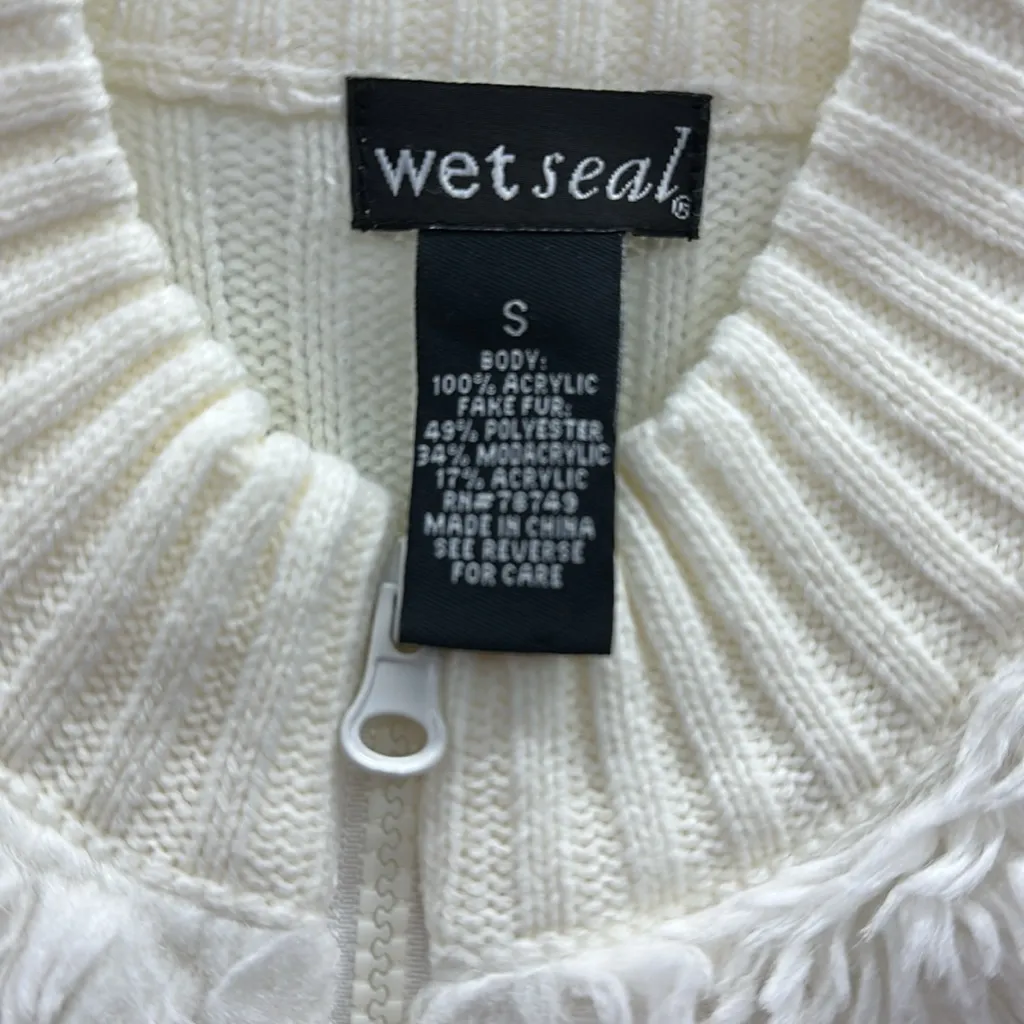 Wet Seal Cream Faux Fur Full Zip Knit Back Sweater Vest Juniors Small - Image 9