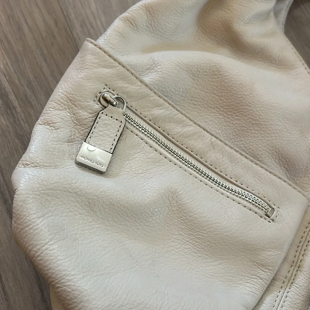 Shoulder Bag Leather Hobo Slouchy Off White Color Handbag - Image 3