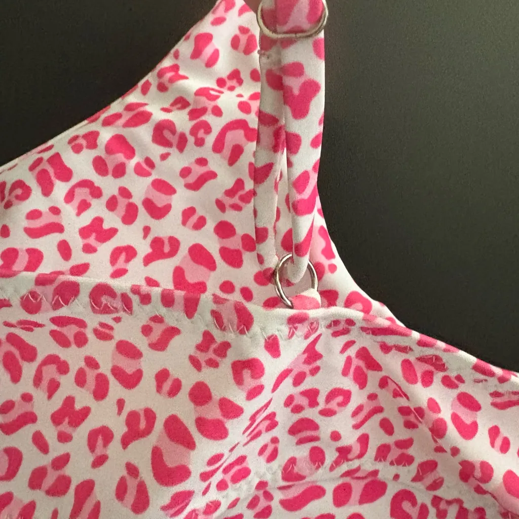 Pink and White Scoop Neck Swim Top Size M - Image 3