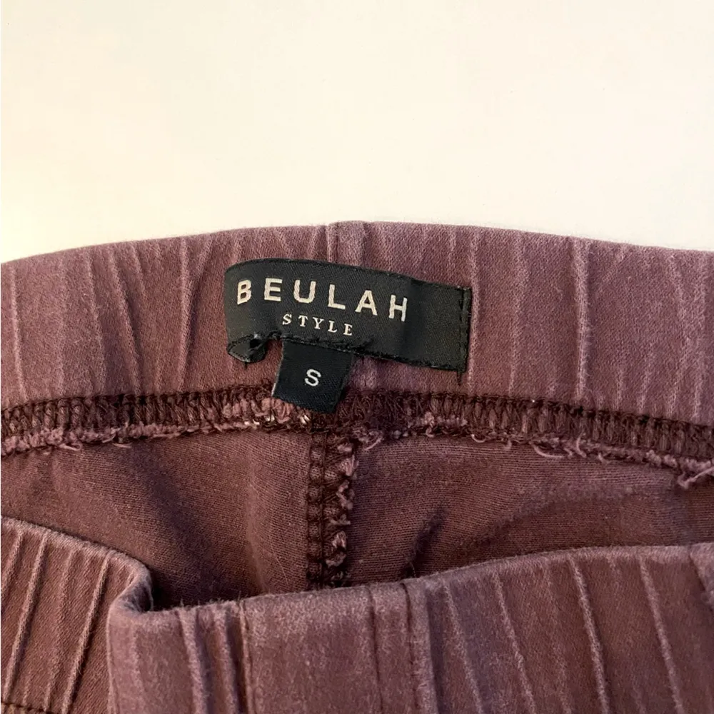 Beulah Style maroon pants/leggings - Image 6