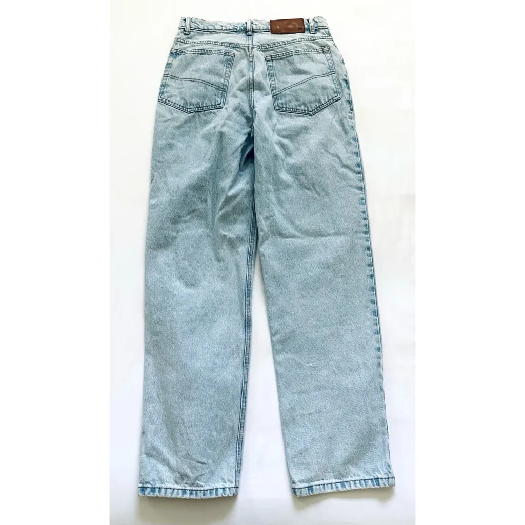 Reclaimed Vintage inspired 90s dad Jean in super bleach wash - Image 7