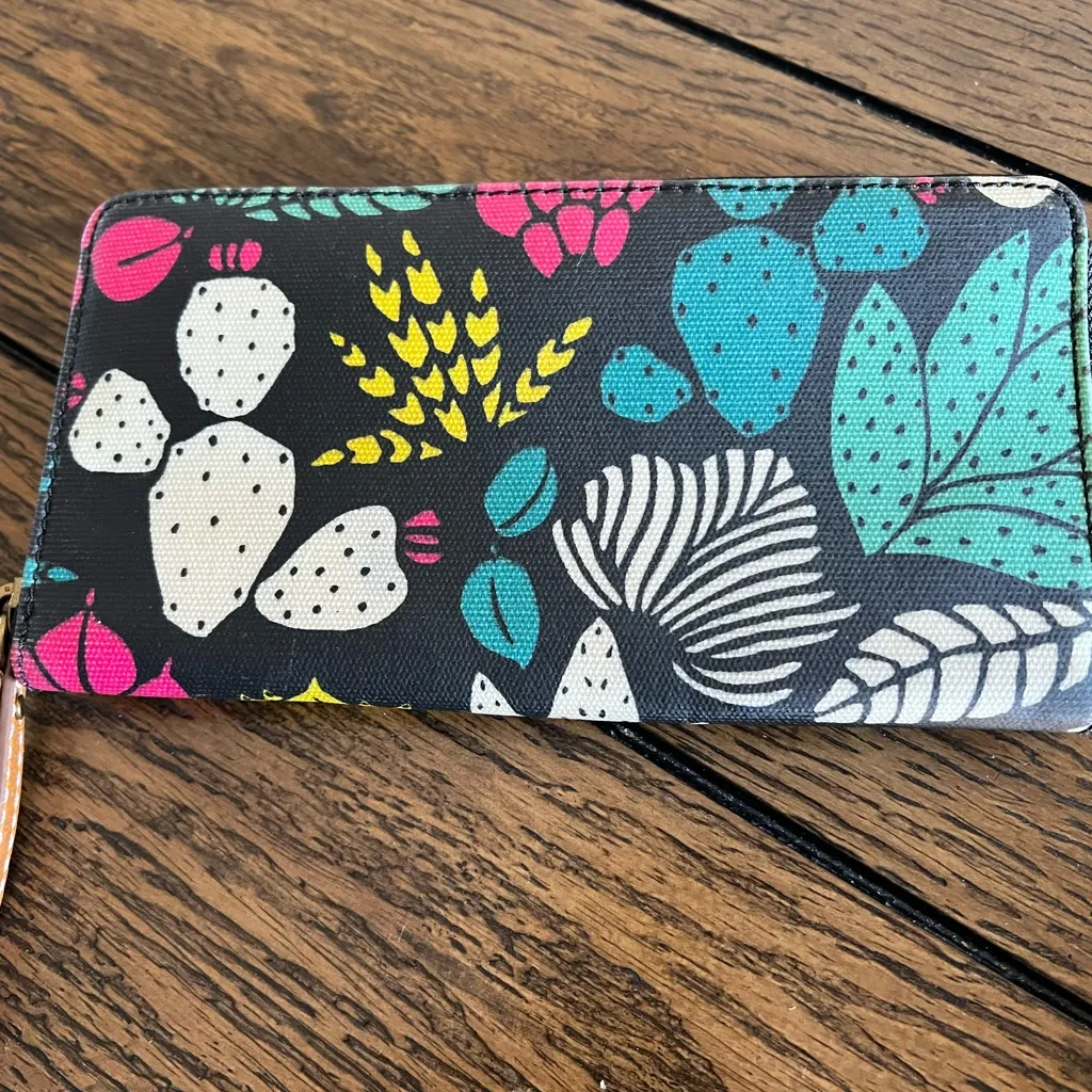 FOSSIL Eliza Dark Floral Botanical Design Zip Around Clutch Wallet - Image 5