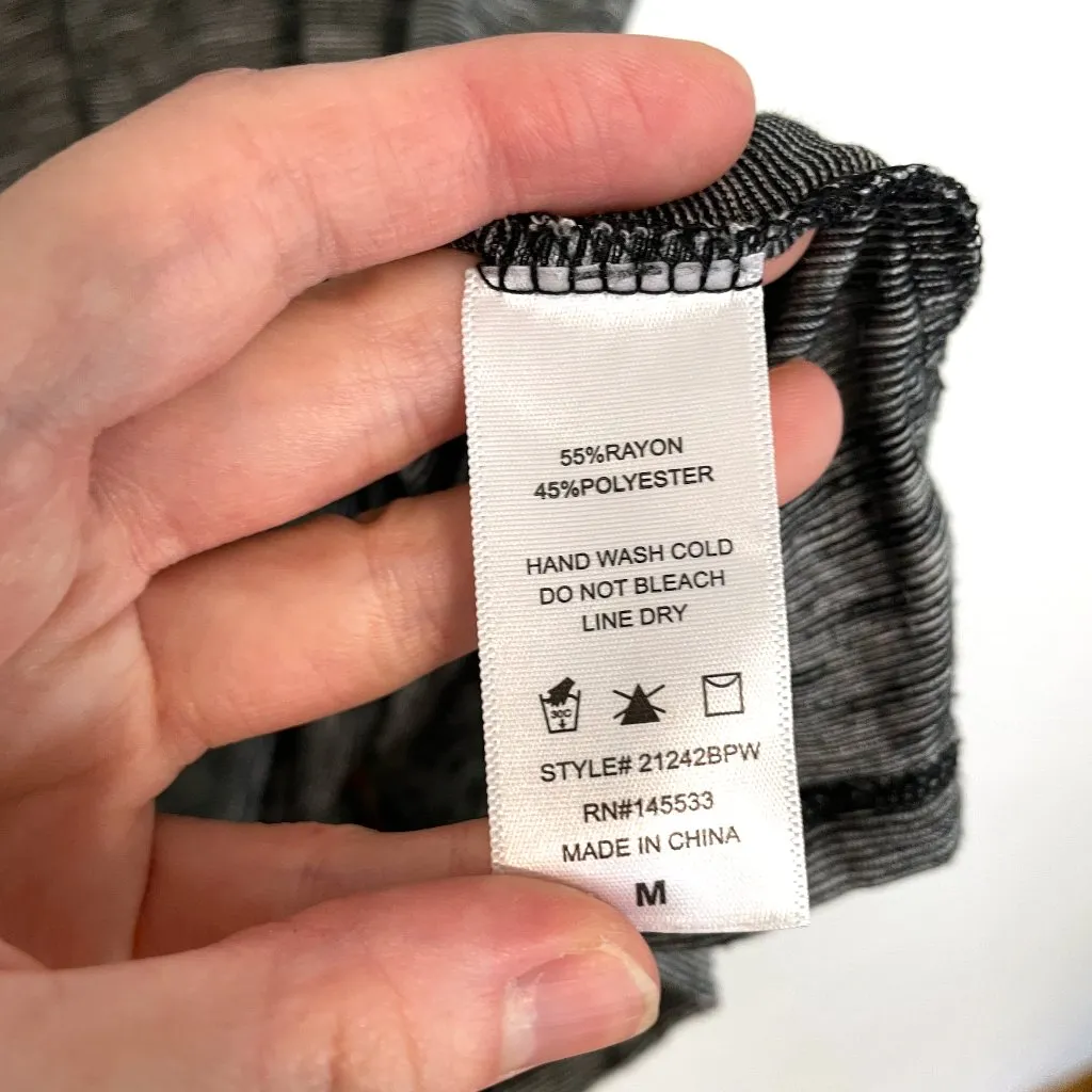 W5 ANTHROPOLOGIE ANTHRO Black White Boho Aztec Embroidered Trim Sleeveless Top M - Image 9