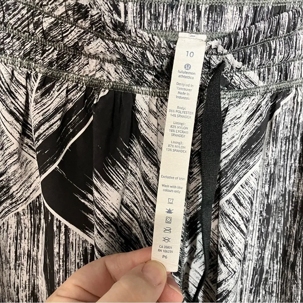 Lululemon  Jet Set pants‎ lightweight athletic pants size 10 - Image 4