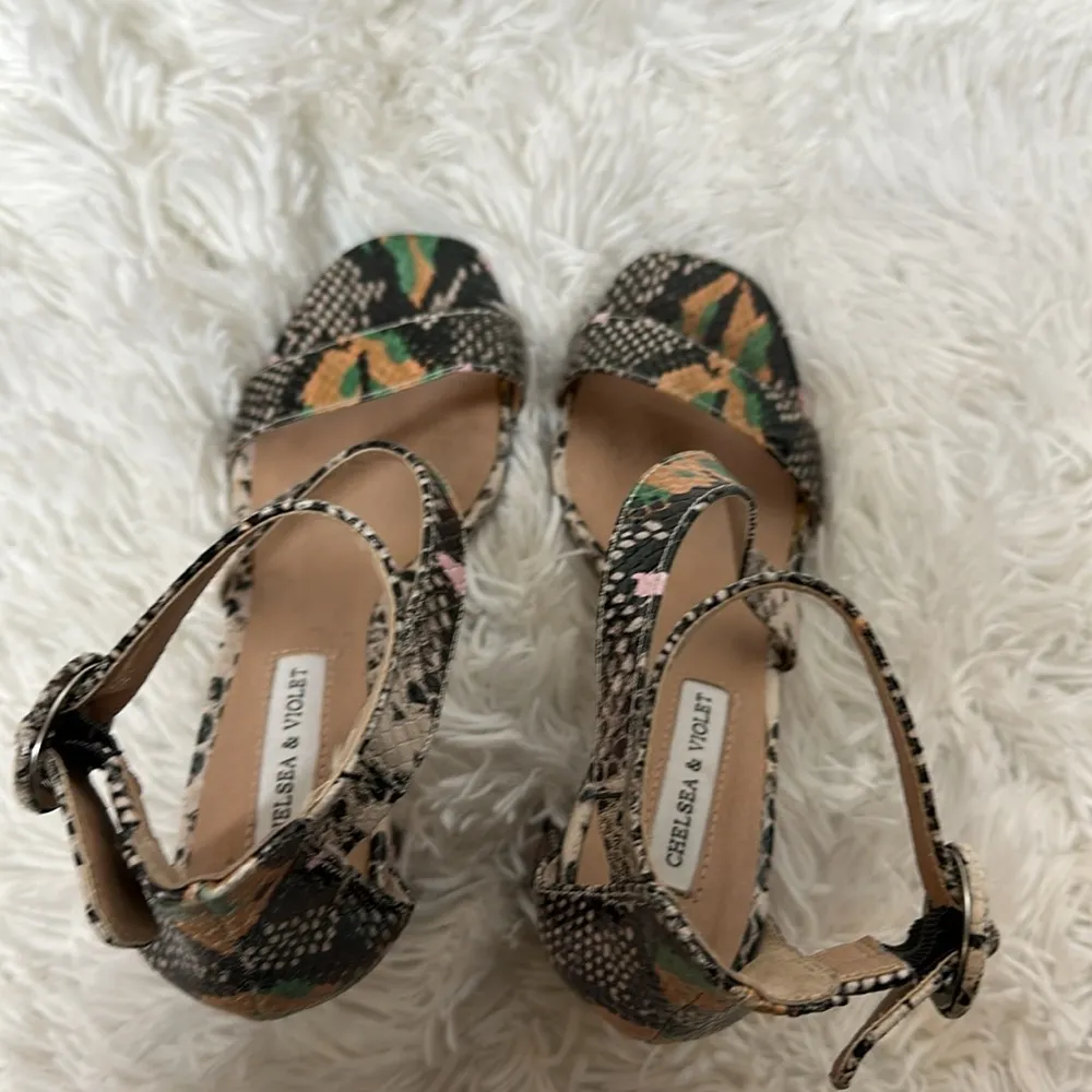 Chelsea & Violet Leather Snake Print Block Heels - Image 8