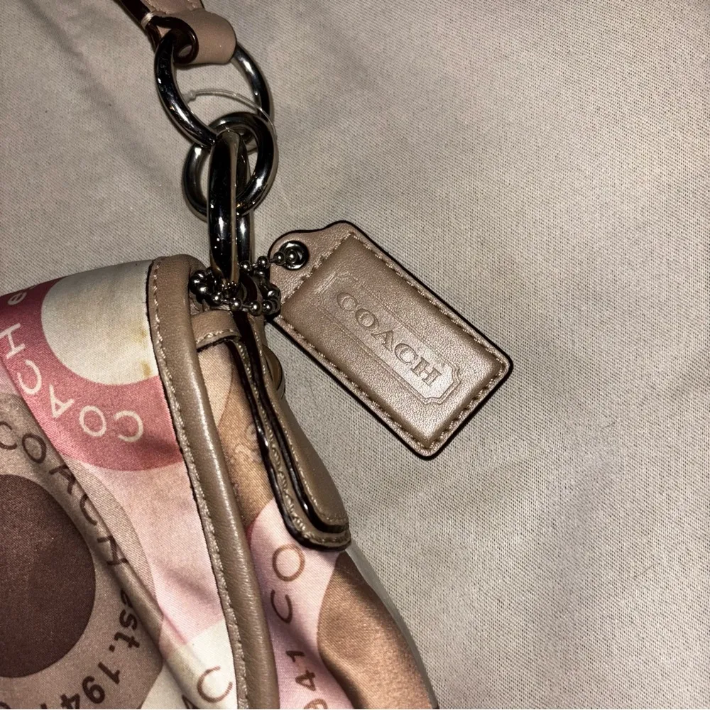 Vintage COACH Soho Snaphead Flap - Image 8