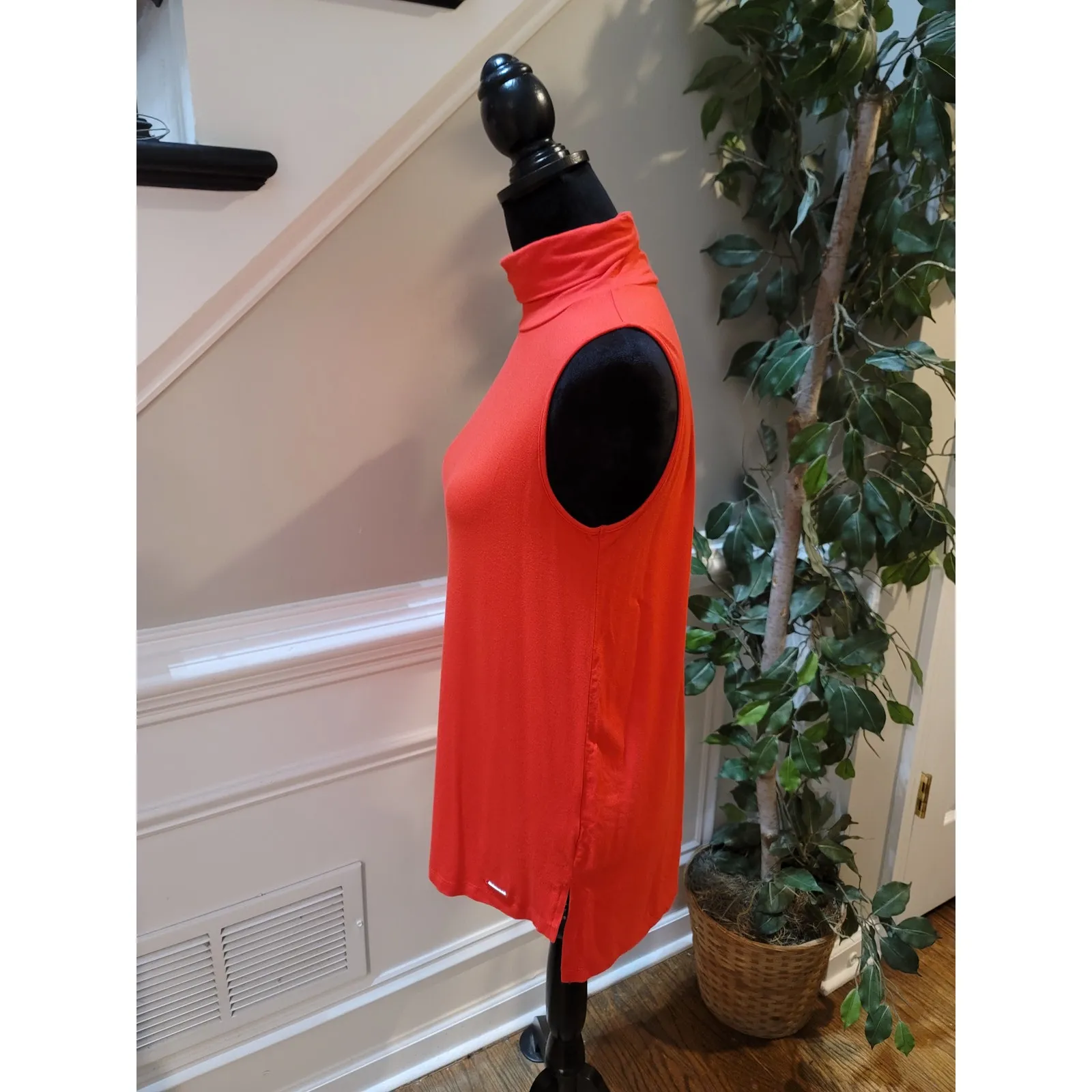 Vince Camuto Blouse Women's Size Small Red Rayon Mock Neck Party Cocktail - Image 5