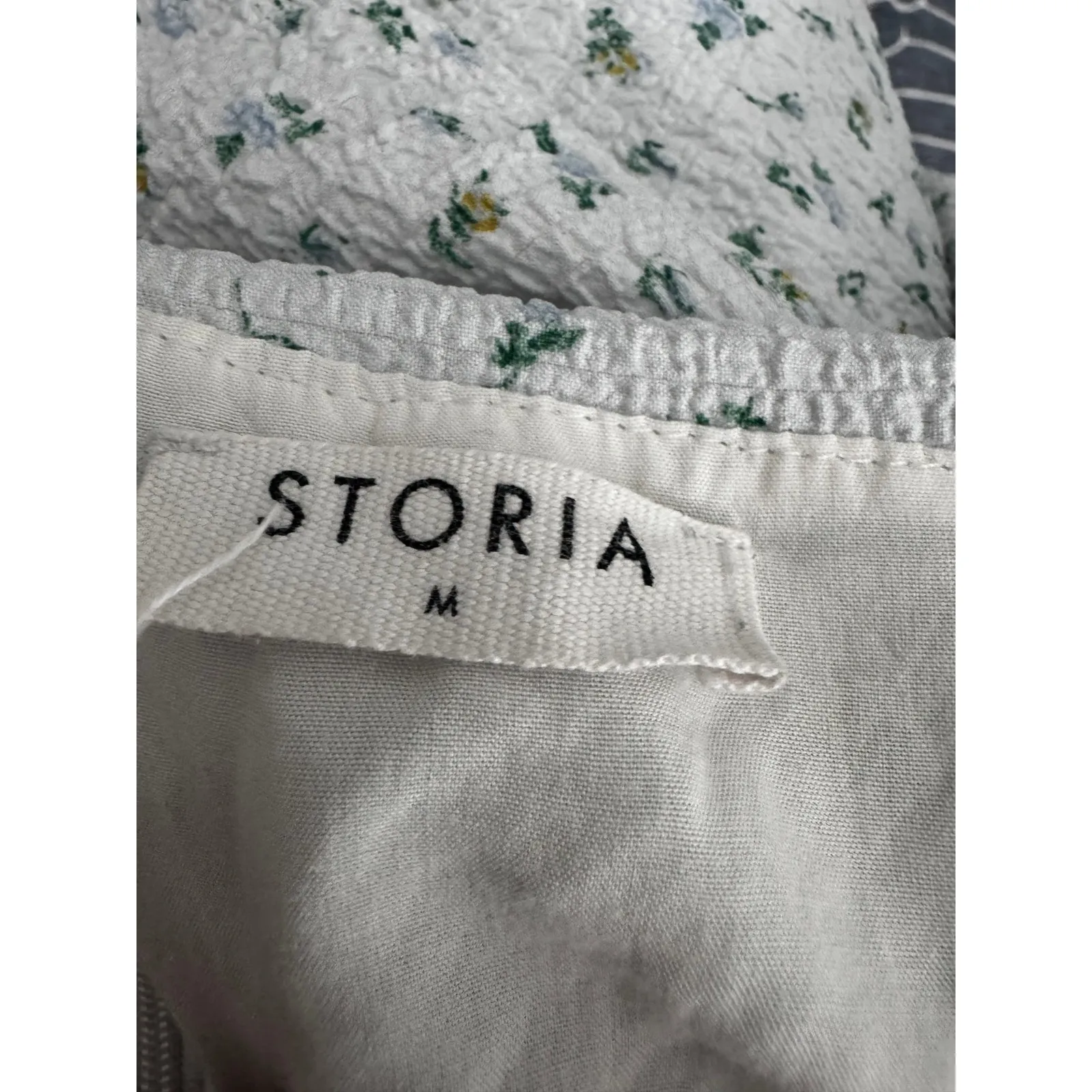 STORIA Puff Sleeve Floral Mini Dress Size M Babydoll Cottage Core - Image 4