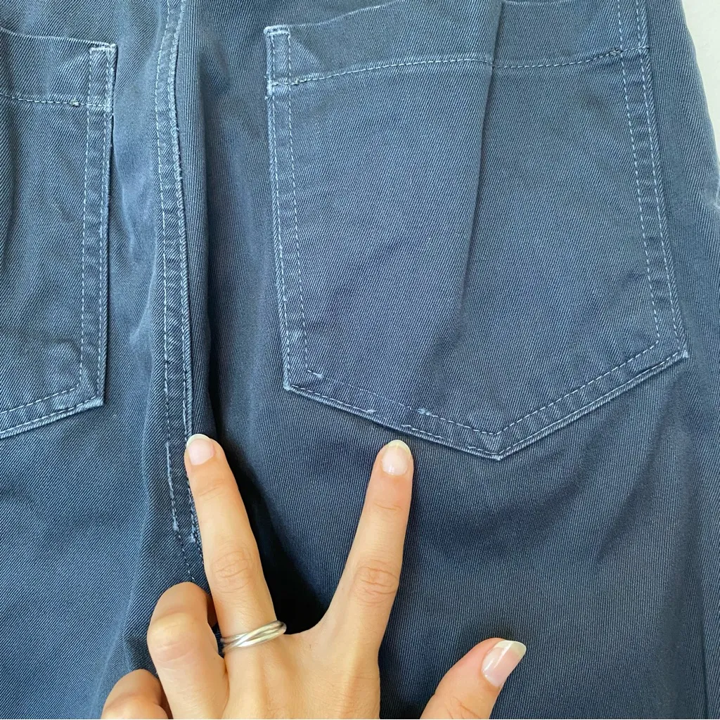 REFORMATION Alicia High Rise Straight Leg Button Fly Cargo Pants Navy/Gray Sz 25 - Image 10