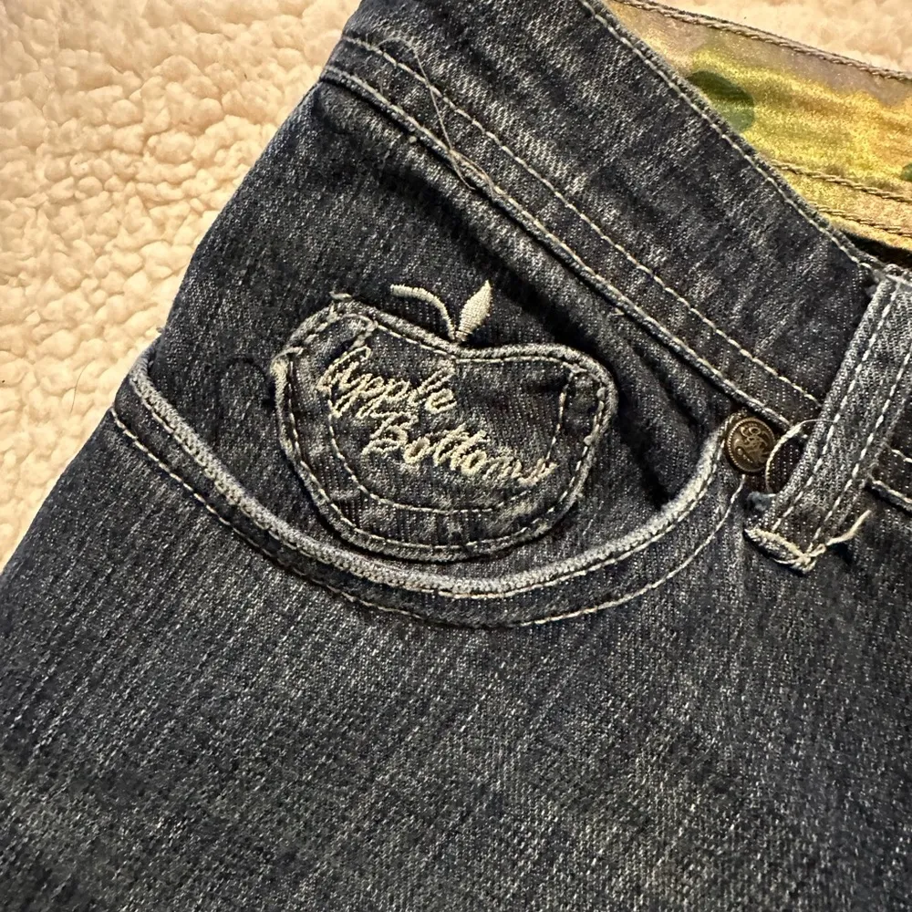Apple Bottoms Vintage Y2K Cuffed Jeans Size 9/10 - Image 6