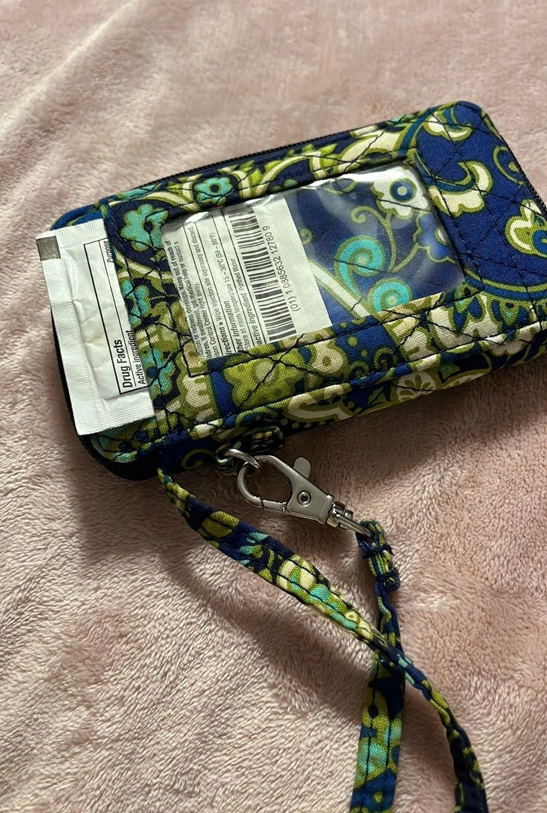 Vera Bradley Wrislet - Image 7
