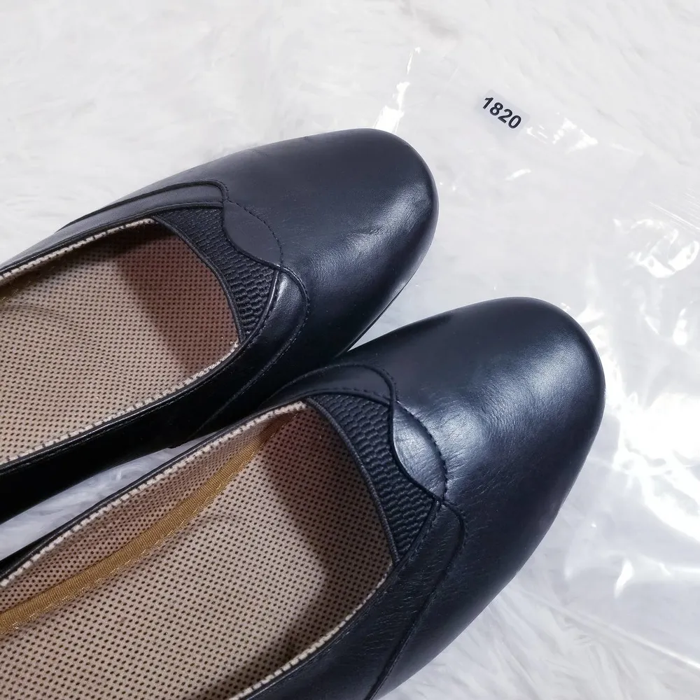 EastLand  Women's Harper Black Leather Shoes - Image 9