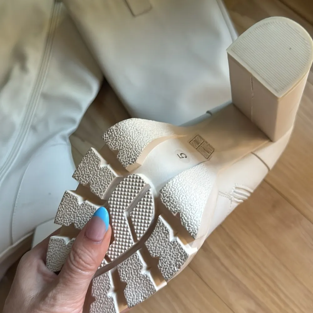 Simmi London Heeled Boots - Image 6