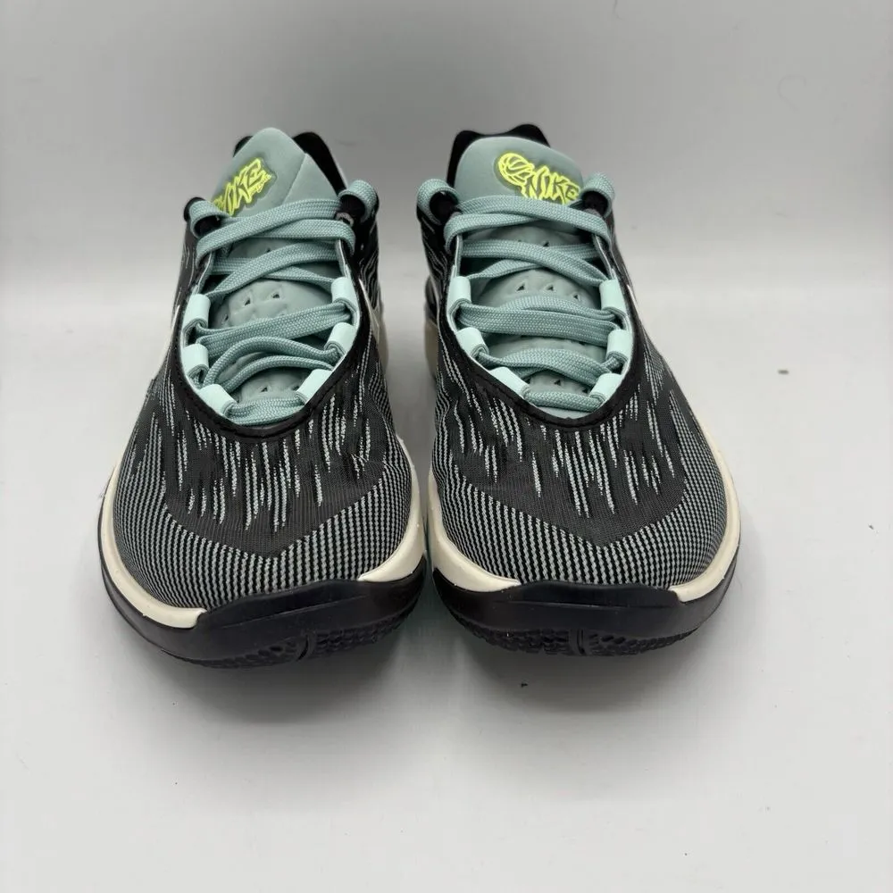 Nike Air Zoom GT Cut 2 Women's size 6 Black‎ Mint Basketball FQ8706 300 - Image 2