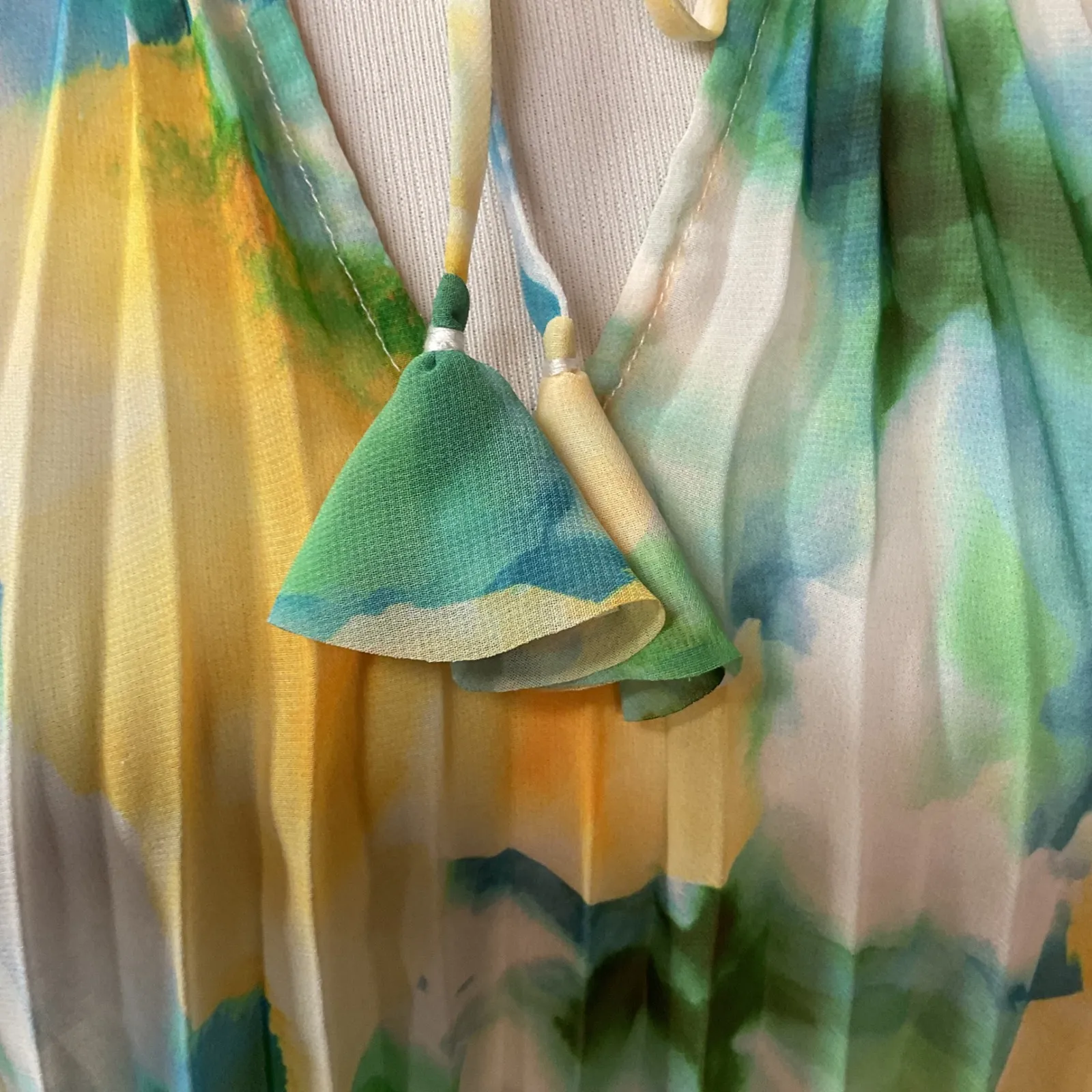 Misa Rina Top Citron Water Color V Neck Long Sleeve Tassel Pleated Top Sz L NWT - Image 12