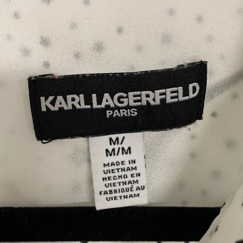 Karl Lagerfeld Black & White Eiffel Tower Print Button Down Size M - Image 2