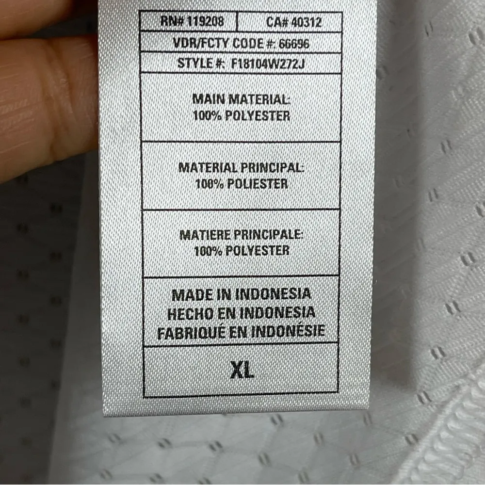 Adidas T- shirt SZ XL - Image 6