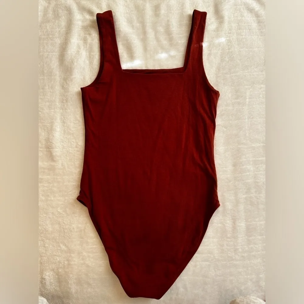 Old Navy Fitted Sleeveless Square Neck Rust Bodysuit - Image 3