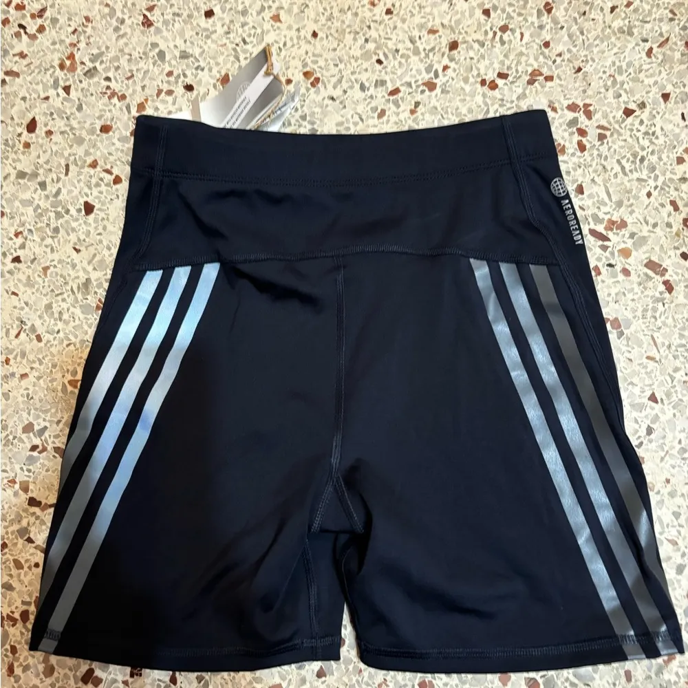 NWT Adidas Shorts women XS - Image 4