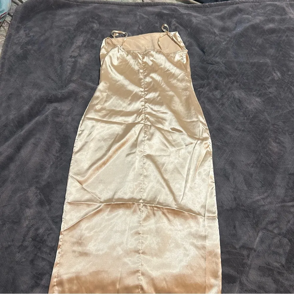 Gold satin dress Size XS - Image 4