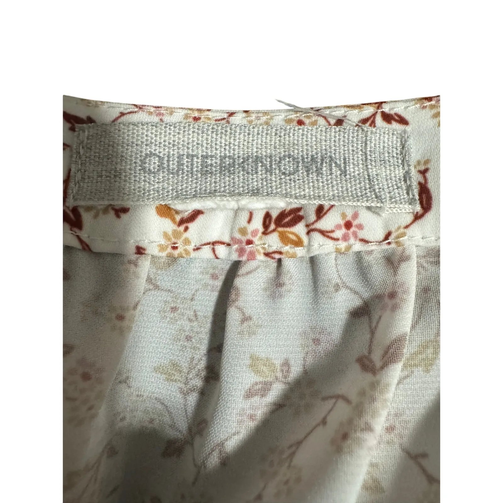 Outerknown “Poet” Blouse in Salt Mariquita (Floral + Ladybug Print) – Size Small - Image 5