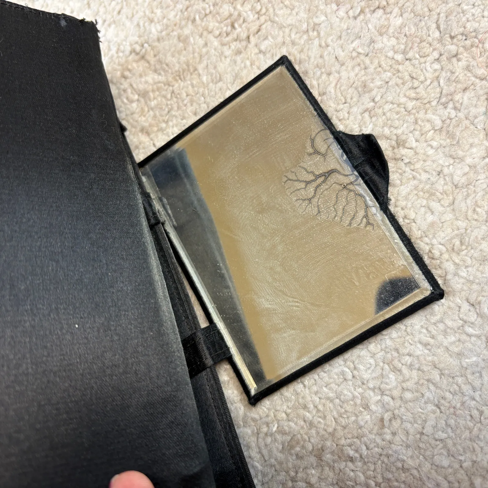 Vintage Graceline Handbags Hand Painted Flowers Clutch Coin Purse Mirror Black - Image 9