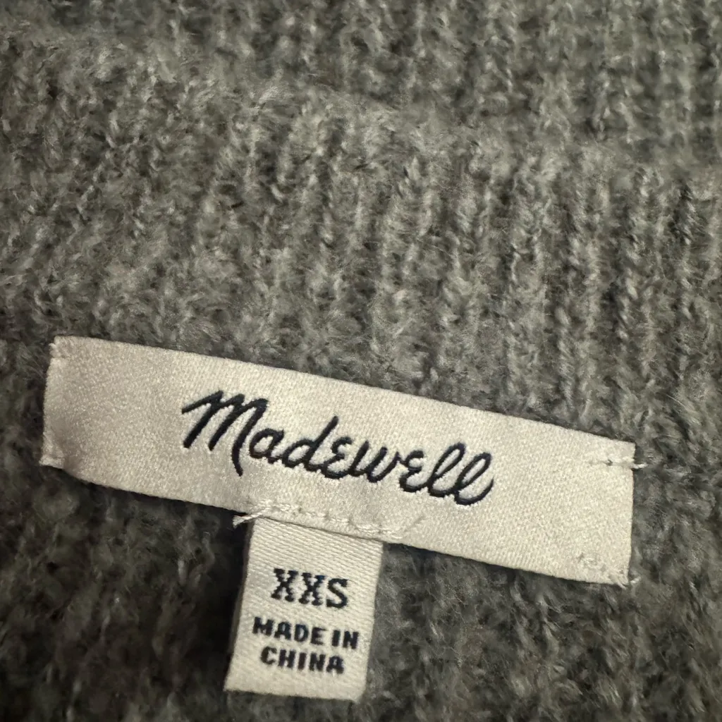 Madewell Gray V-Neck Sweater Vest - Image 5
