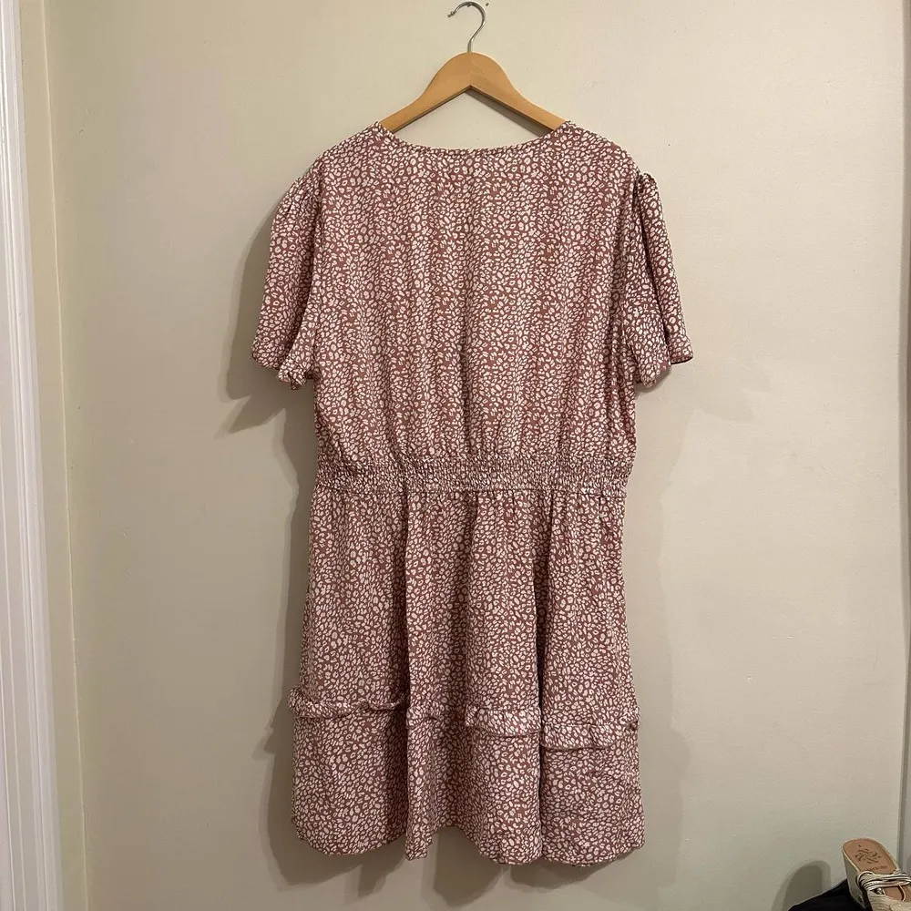 Simplee Plus Printed Knot Front Ruffle Hem Mini Dress Size 4XL NEW WITH TAGS - Image 4