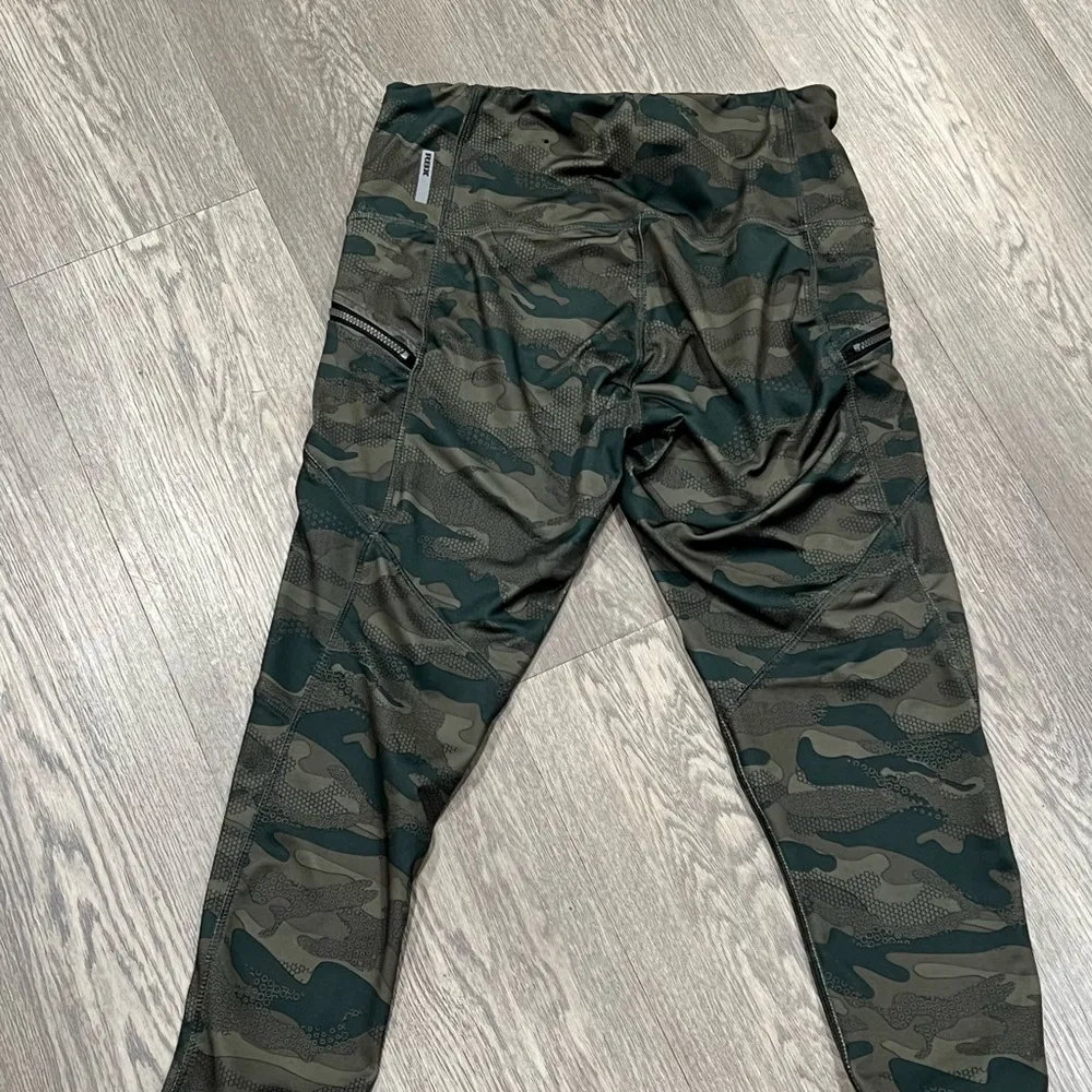 Reebok Green Camouflage Yoga Workout Gym Leggings Pants Womens Small W/ Pockets - Image 4