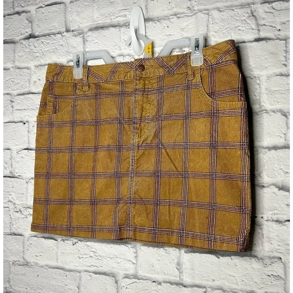 Urban Outfitters BDG Plaid Corduroy Mini Skirt Size 10 - Image 3