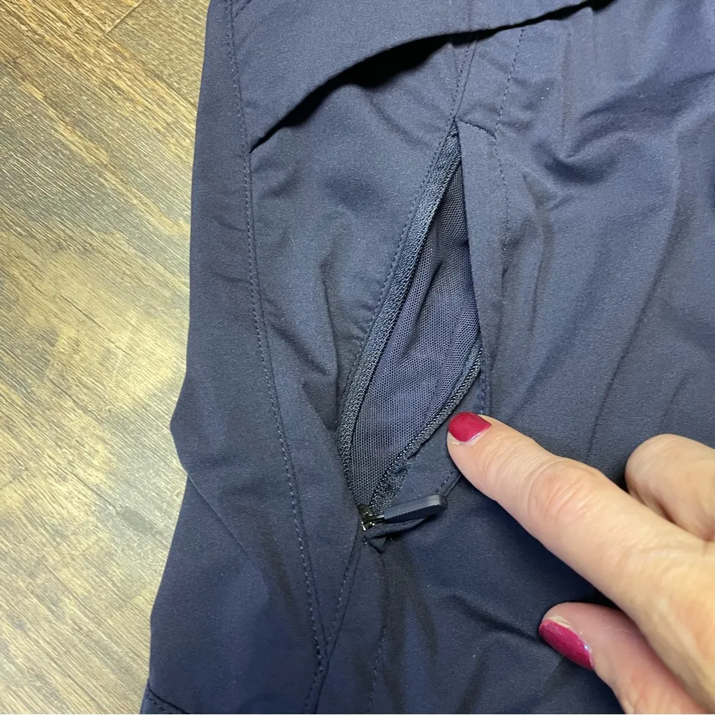 Lululemon Kicking Asphalt Vest Navy Blue Full-Zip Lightweight Womens Size 4 - Image 6