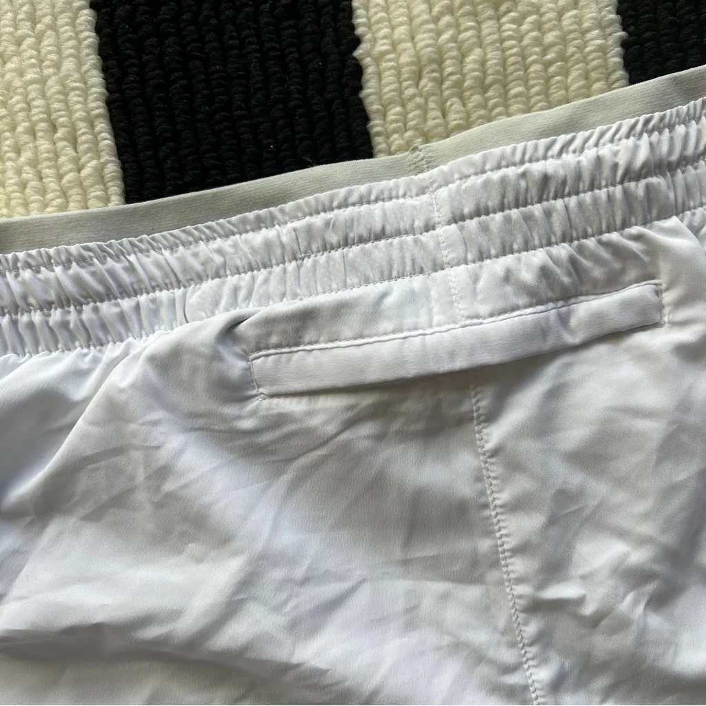 Nike Dri-FIT White 2 in 1 Athletic Tempo Shorts with Ifit logo NWT - Image 8