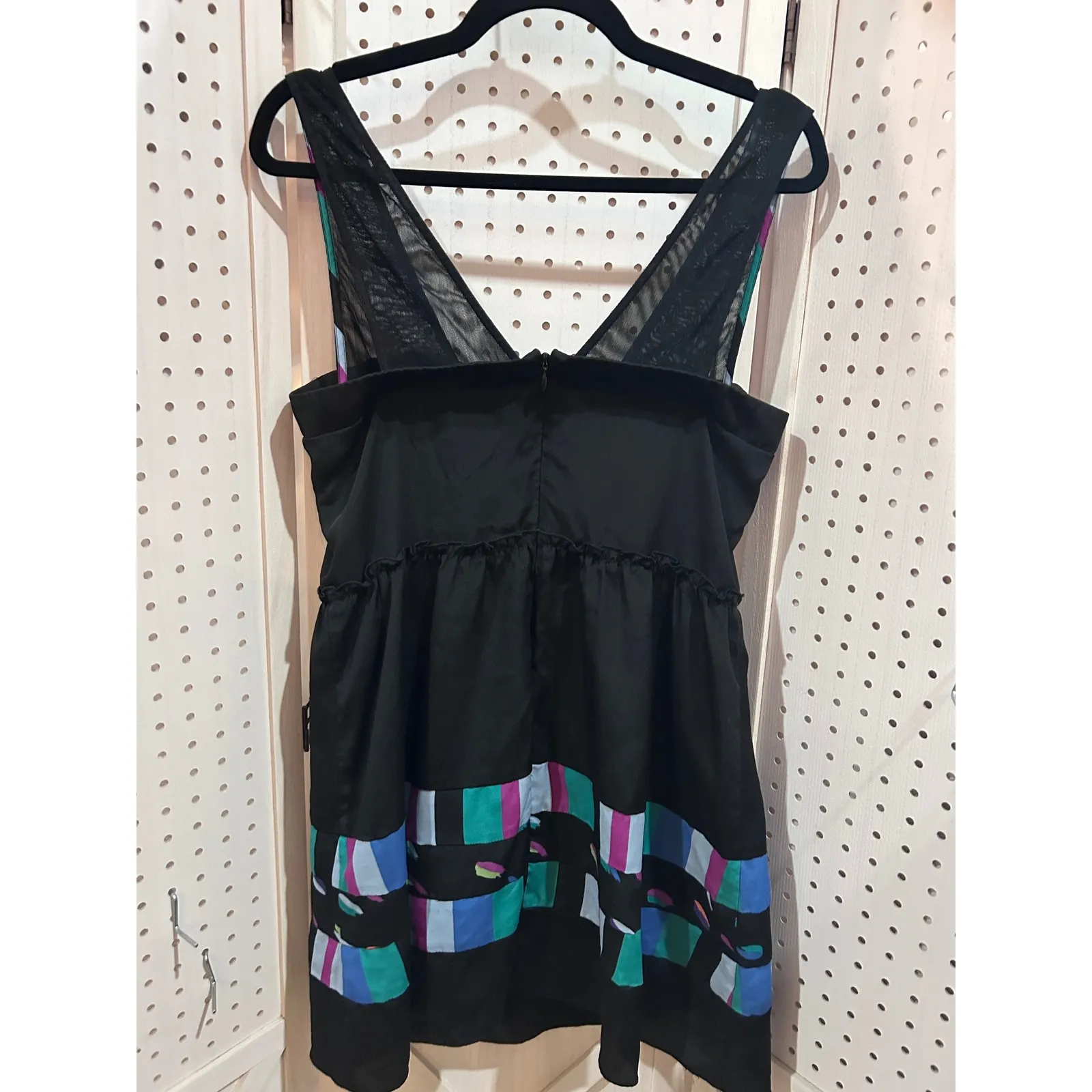 BCBG Generation Black Mesh Strap Geometric Print Ruffle Hem Dress Size 10 - Image 8