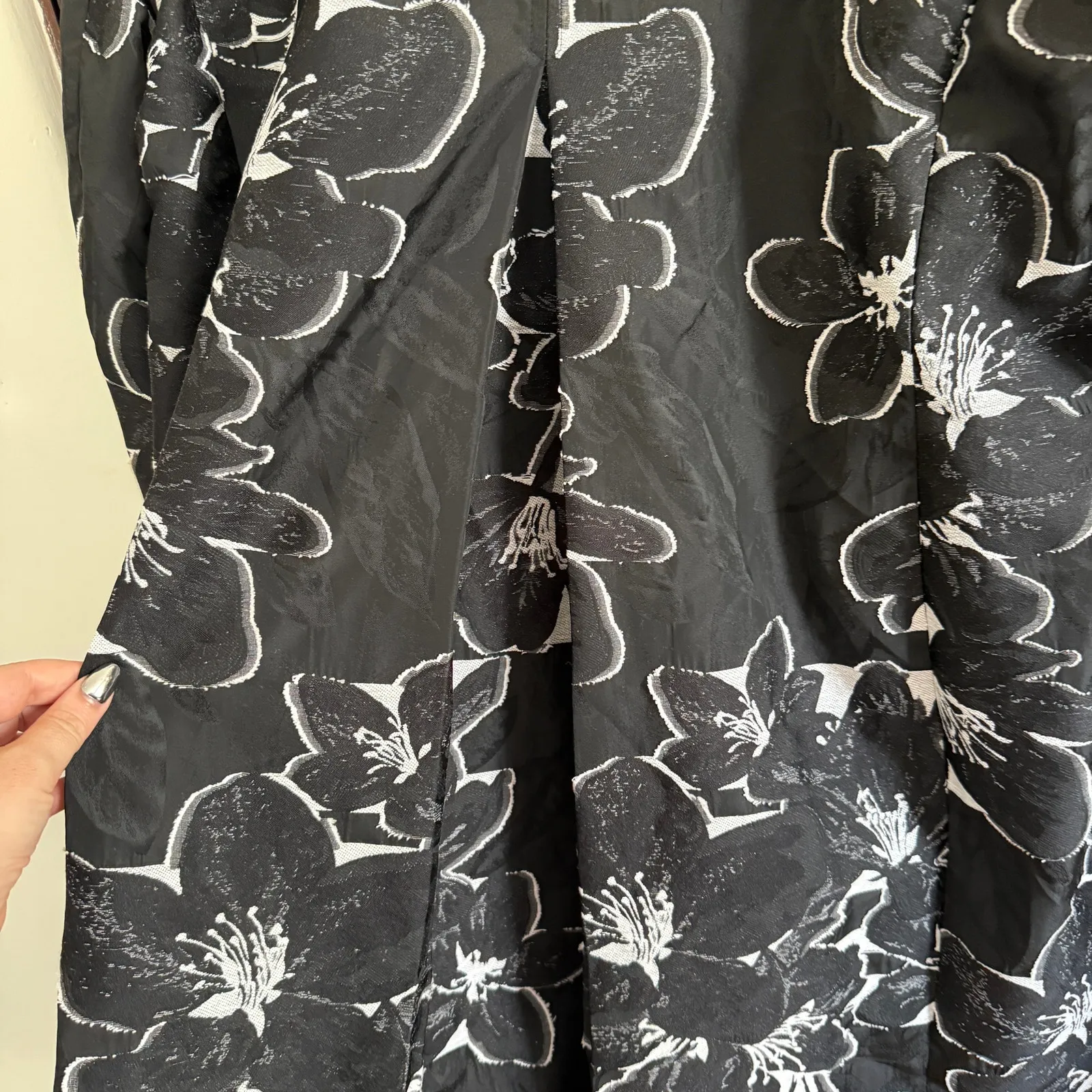 CHICO's Black and White Floral Jacquard Light Jacket | Chico's 3 / US Size 16-18 - Image 7