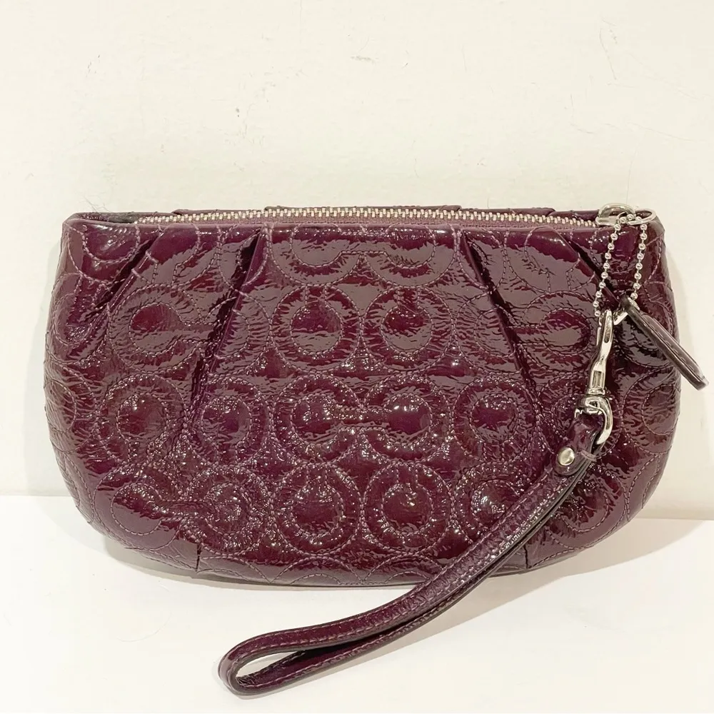 COACH Dark Purple Wristlet Quilted Patent Leather Clutch #43229 - Image 5
