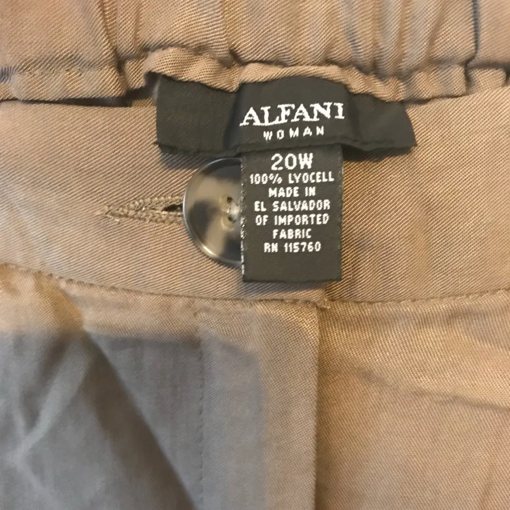 Alfani Pants Wide Leg in Warm Taupe Sz 20W BNWT Soft Shine Professional Pants - Image 6