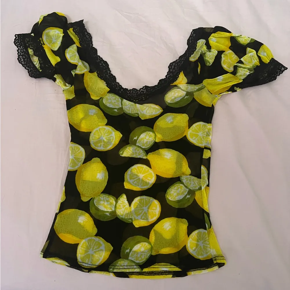 Kimchi Blue lemon sheer top - Image 3