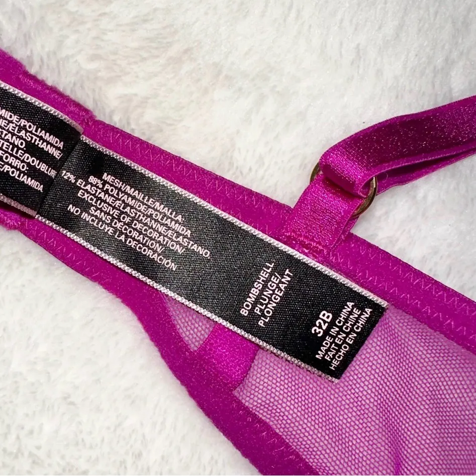 Victoria’s Secret Bombshell Plunge Bra! - Image 6