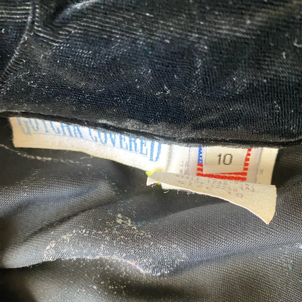 Gotcha Covered Floral Black Velvet Button Down Blazer Jacket, Size 10 - Image 5