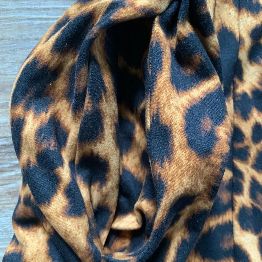 Socialite Leopard Print Fit and Flare Midi Dress M - Image 6